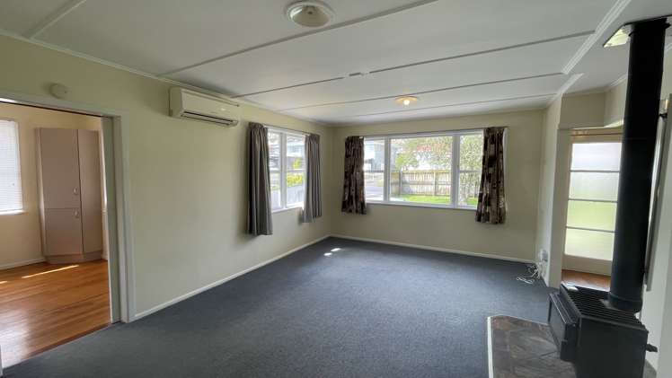 12 Gill Avenue Te Atatū Peninsula_23