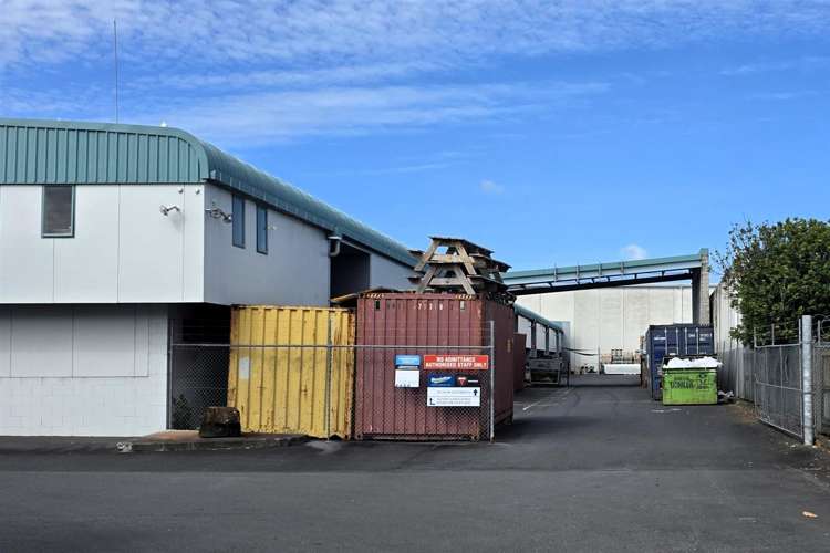 Units 4-7, 218 Swanson Road Henderson_2