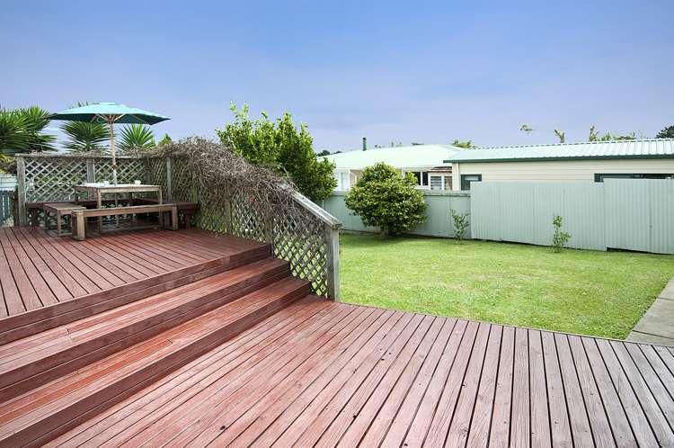 1/43 Amberley Avenue Te Atatu South_11