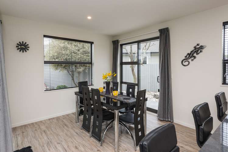 3 Saint Keverne Close Burwood_5