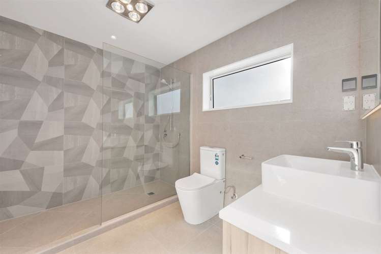 8 Uru Drive Flat Bush_22