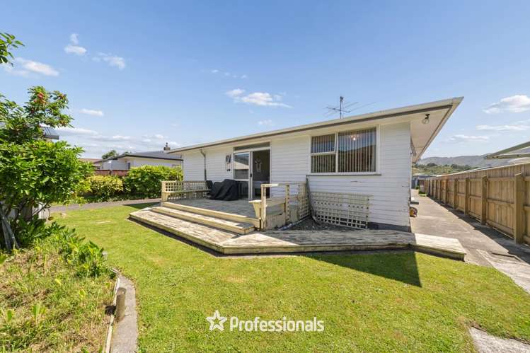 15 Wetherby Grove Wainuiomata_18