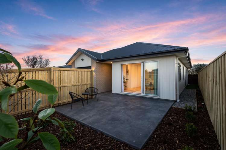 38 Bourne Crescent_0