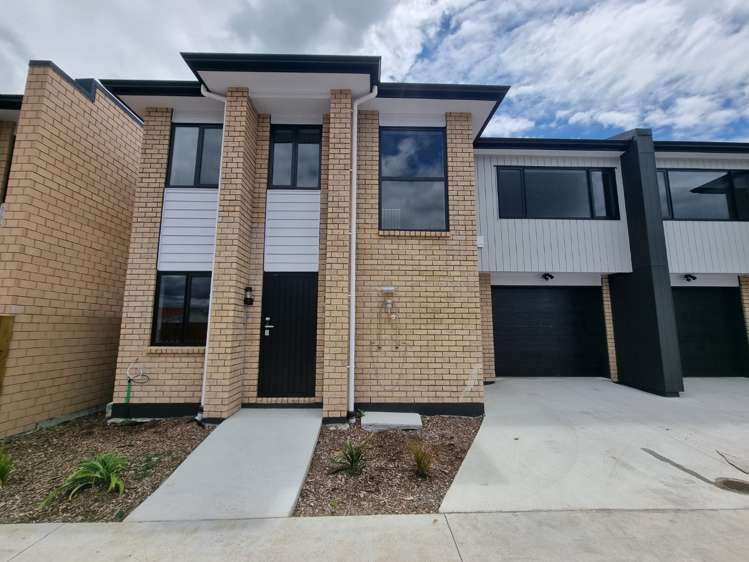 2/34 Tawa Crescent_0