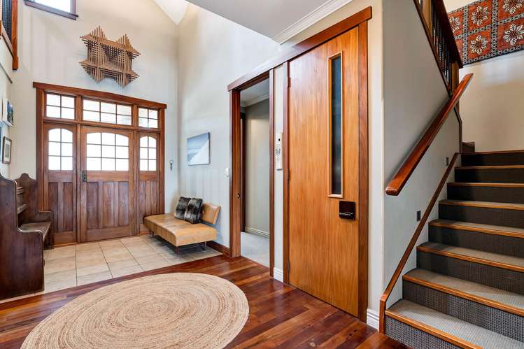 1248 Egmont Road Egmont Village_14