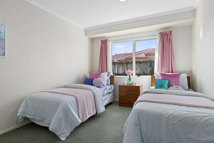 15 Thistlewood Avenue Hamilton East_10