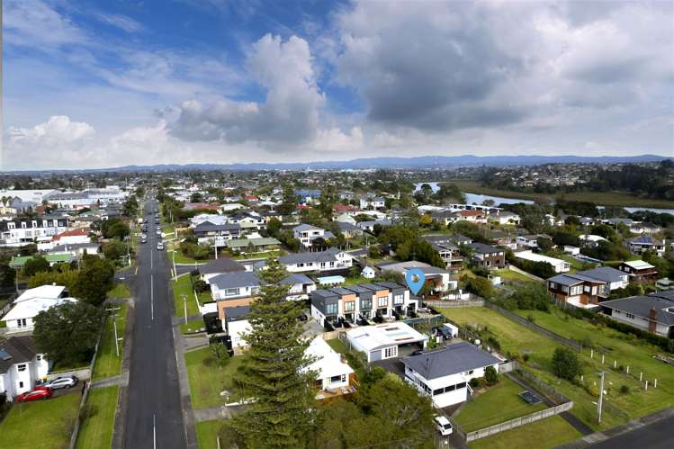 14 Mana Place Te Atatu Peninsula_12