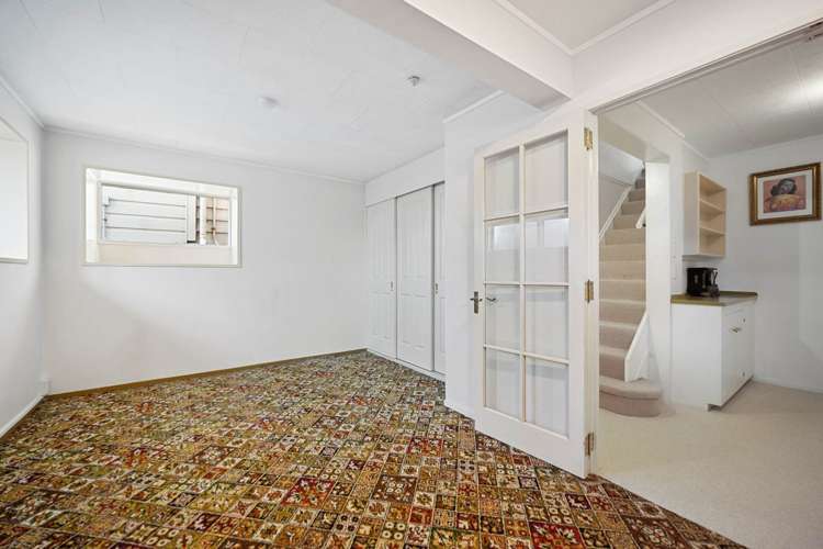 29 Queens Parade Devonport_34