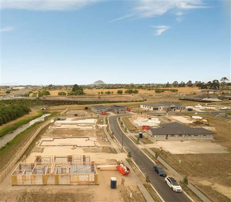 77 Awatira Drive Papamoa_2