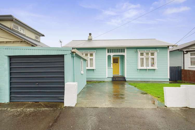 37 Plunket Ave_1