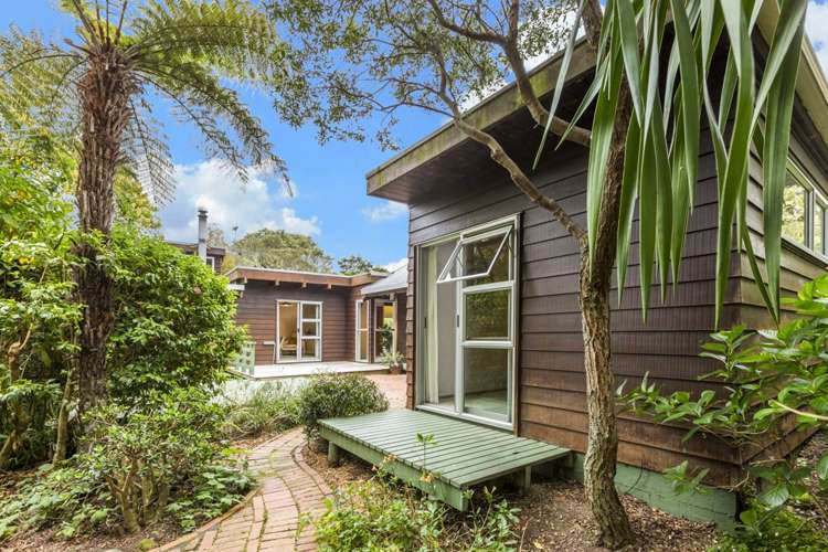 72 Park Hill Road Birkenhead_24