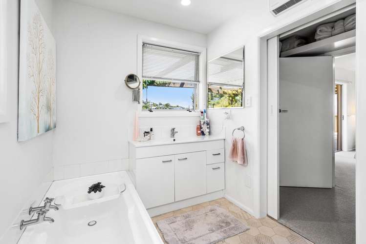 65 Soleares Avenue Mount Pleasant_18