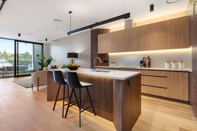 8/423 Beach Road Mairangi Bay_2