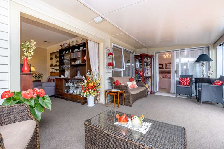 16 Montjoy Street Stratford_11