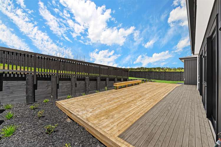 4 Hutukawa Drive Beachlands_40