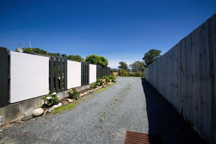 151 & 151a Beach Road Kaikoura_19
