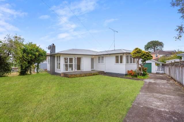 Renovate, Landbank or Reimagine-754sqm Sandringham