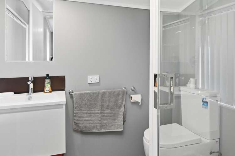 4 & 6 Bush Street Karangahake_20
