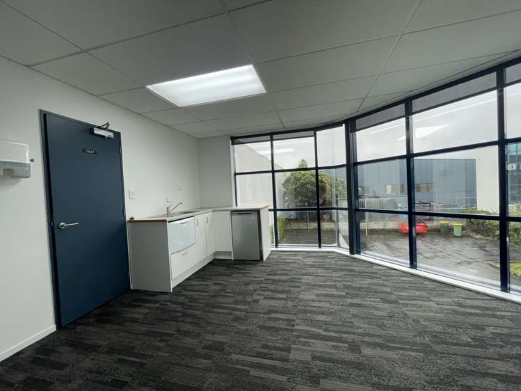 Unit E/9 Piermark Drive Rosedale_12