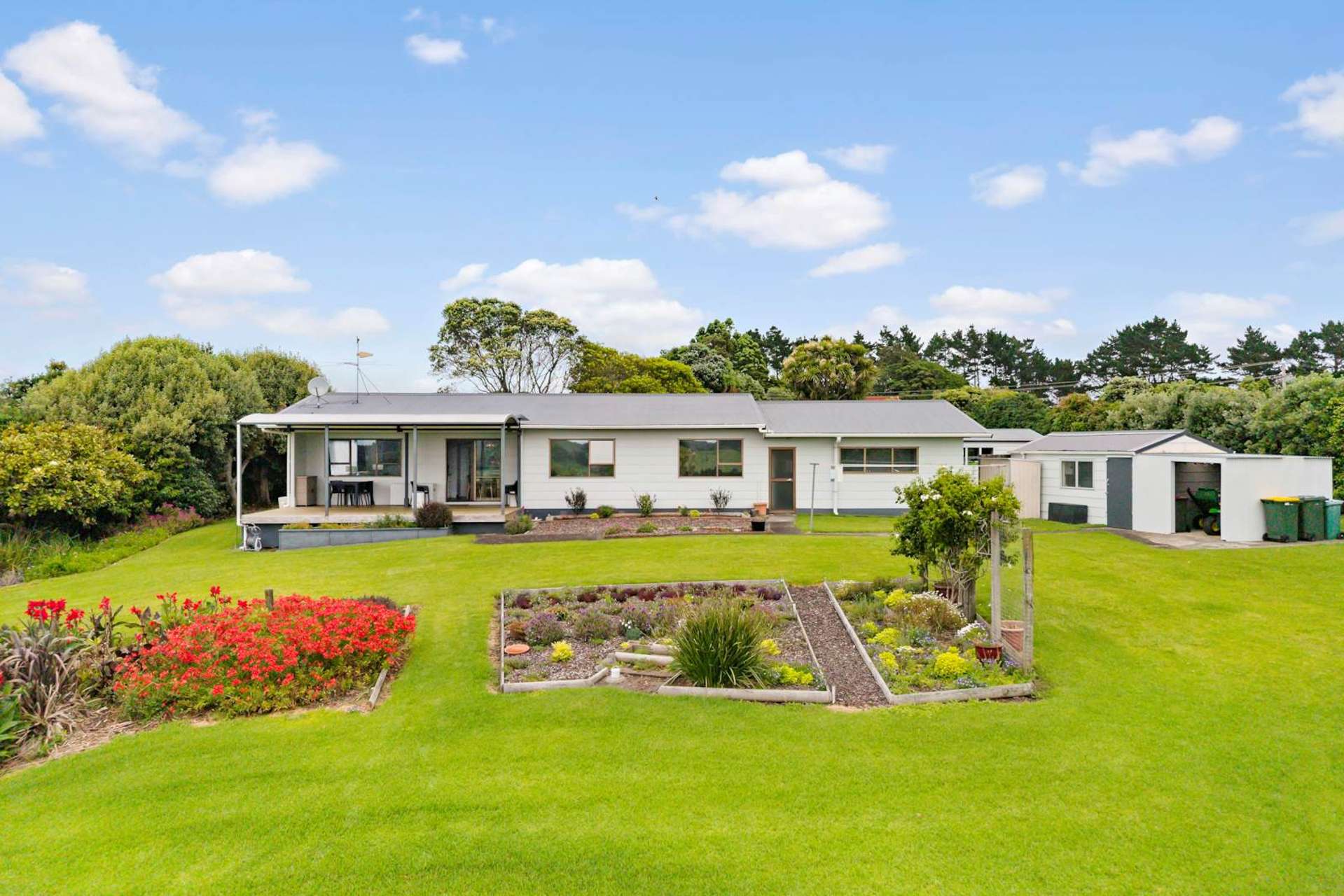 2119 Awhitu Road Awhitu_0