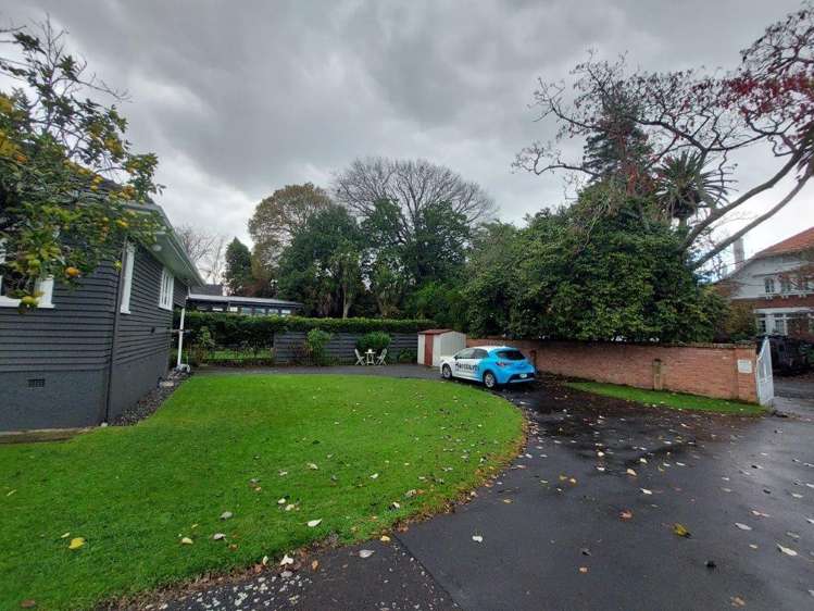 241 River Road 1055_25