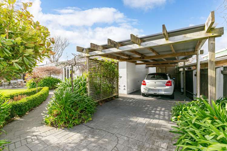 11 Chudleigh Grove Churton Park_31