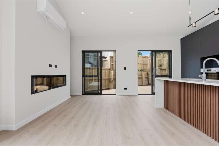 8 Whale Bay Rise Gulf Harbour_4