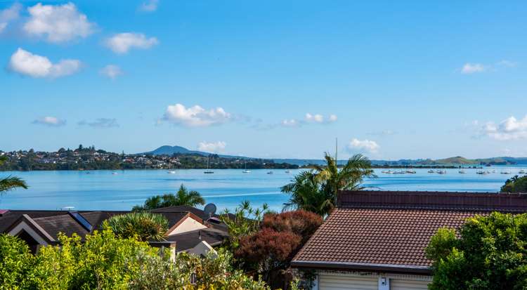 114 Bramley Drive Farm Cove_6