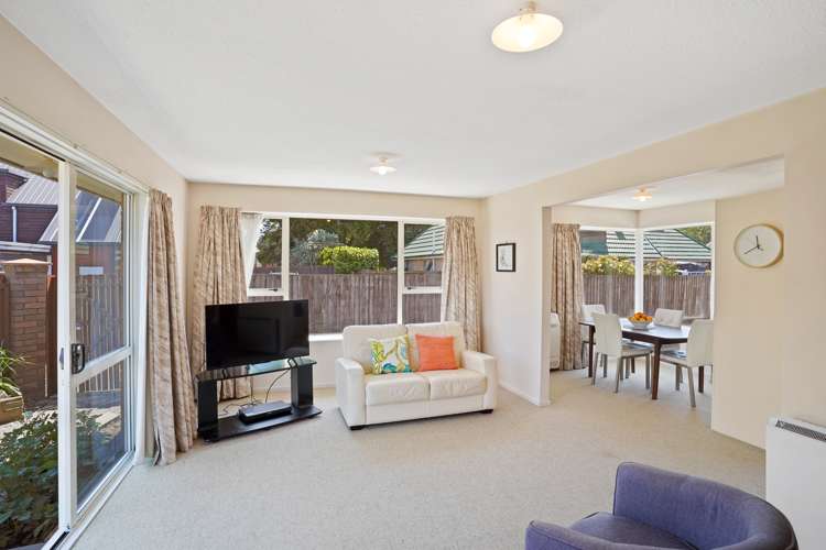 2/35 Avonhead Road Avonhead_22