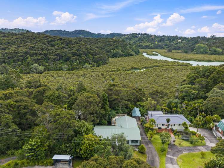 126 Laingholm Drive Laingholm_3