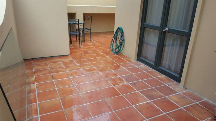 16A Eden Crescent 10015_7