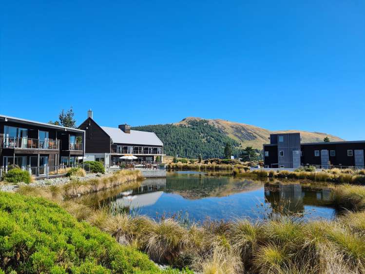 U 43/Room 611 Peppers Bluewater Resort Lake Tekapo_25