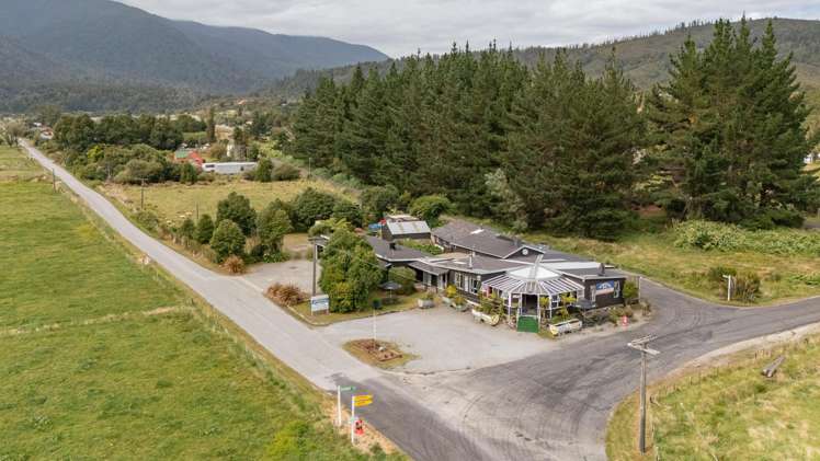 2 Mokihinui Road Seddonville_38