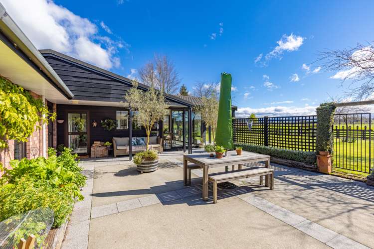 90 Paierau Road Opaki_2