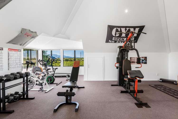 98 Godfrey Road Fairhall_18