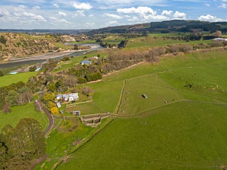 99 Rowes Road Hunterville_16