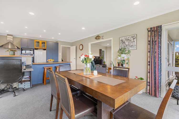 4 Evelyn Place Welbourn_33