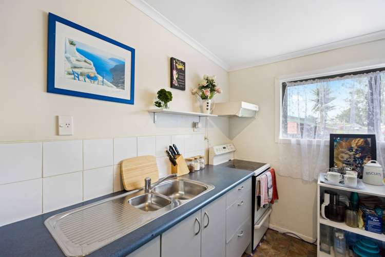 23 Melandra Road Stanmore Bay_3