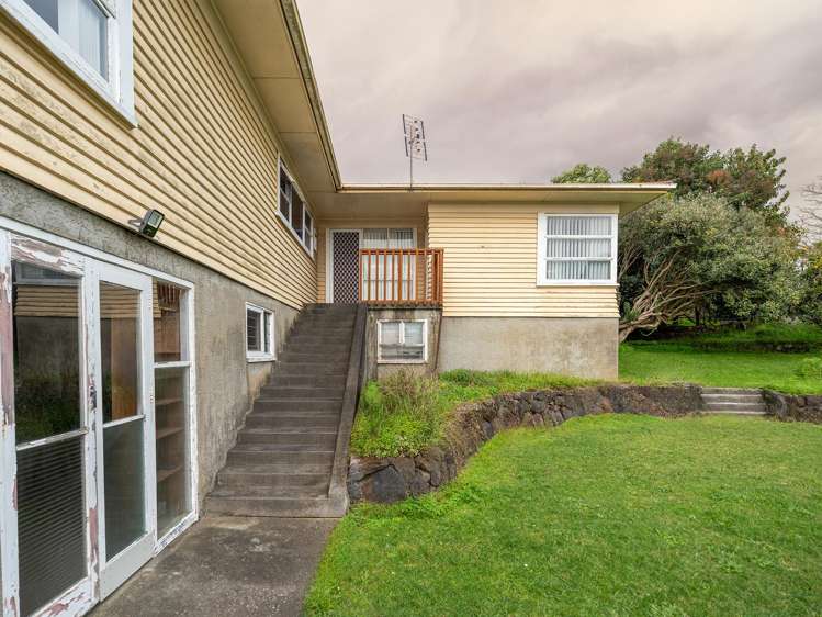 42 Shirley Avenue Papakura_13