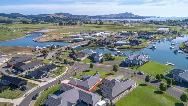 1 Roseberry Place Whitianga_18