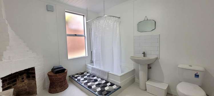 71 Russell Street Dunedin Central_11