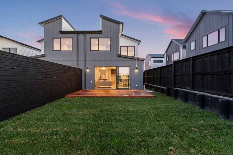 96 Parish Drive_3