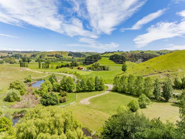 Tranquil Lifestyle Section in Puketapu