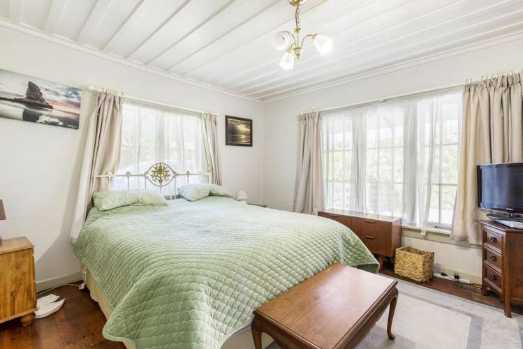 98 Hanham Road Kumeu_14