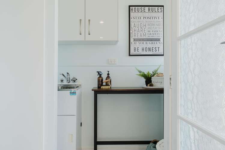 12a Leslie Place Deanwell_12