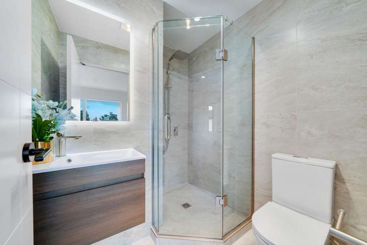 A-E/121 Tui Road Papatoetoe Central_14