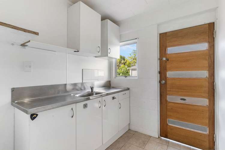1/64 Parker Avenue Titirangi_11