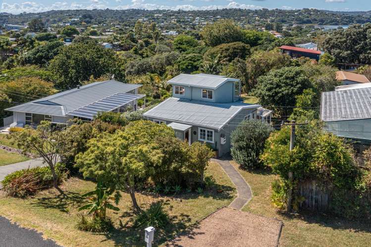 6 Wattle Road Oneroa_16