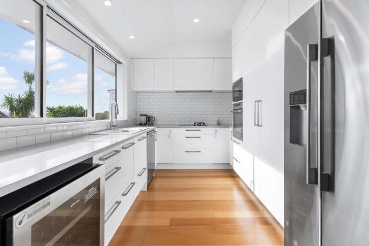 11 Marine Parade Herne Bay_15