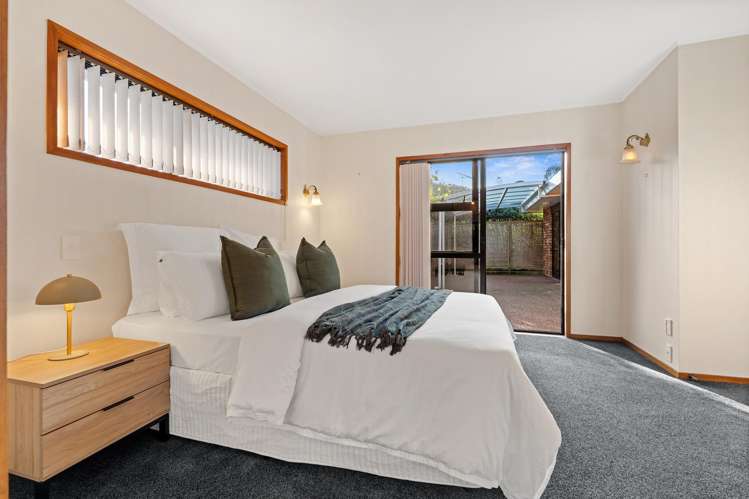 8A Forest Glen Orewa_15
